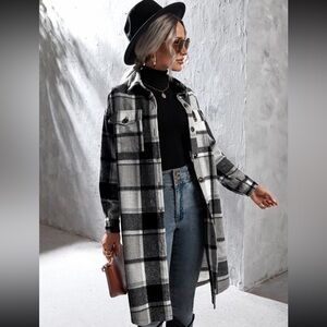 Black/White Plaid Shacket Size Medium